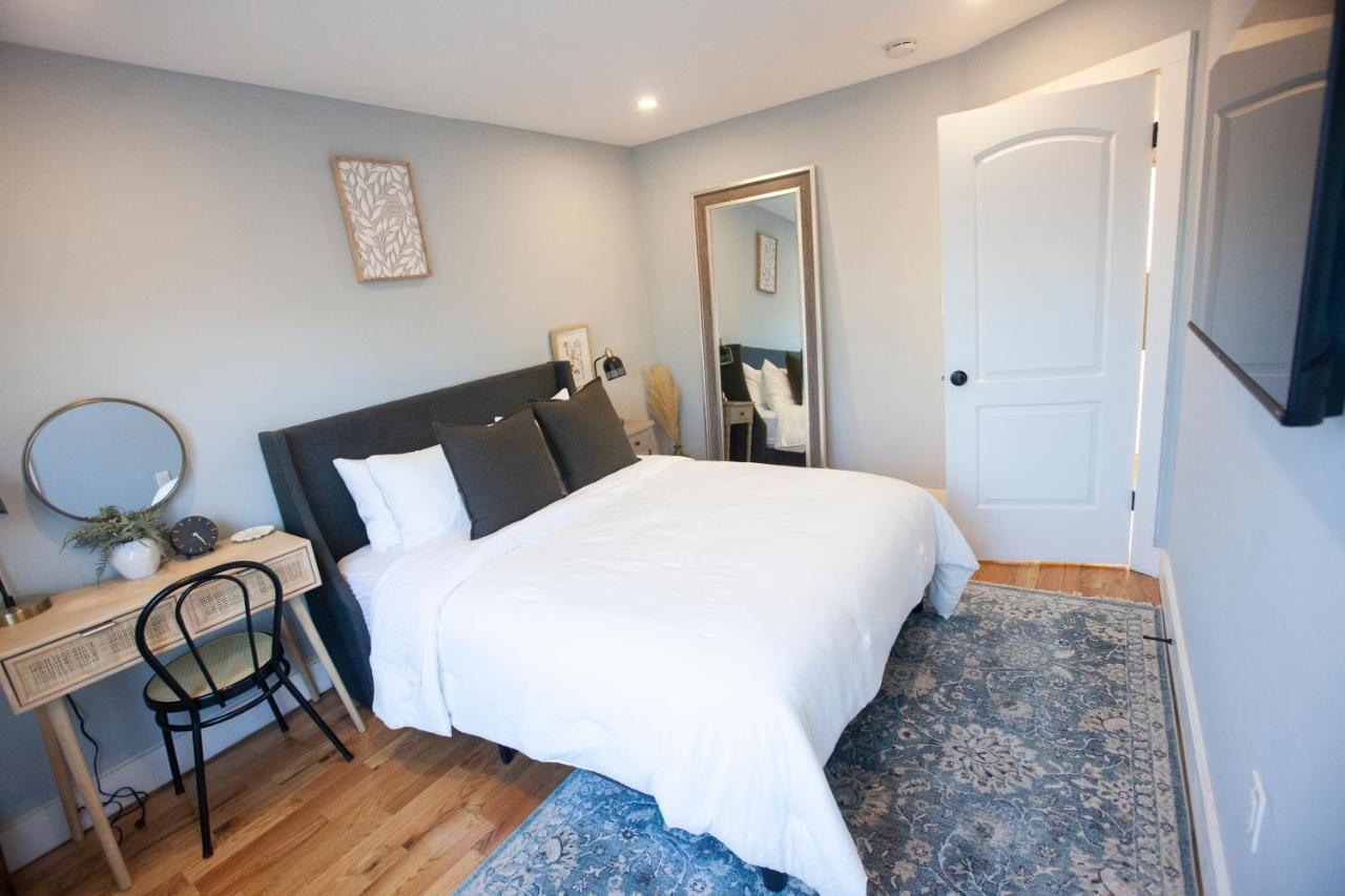 Alafia- Cozy Jfk Area Home - This Property Is A Hosted Property Meaning The Host Live On Site New York Bagian luar foto