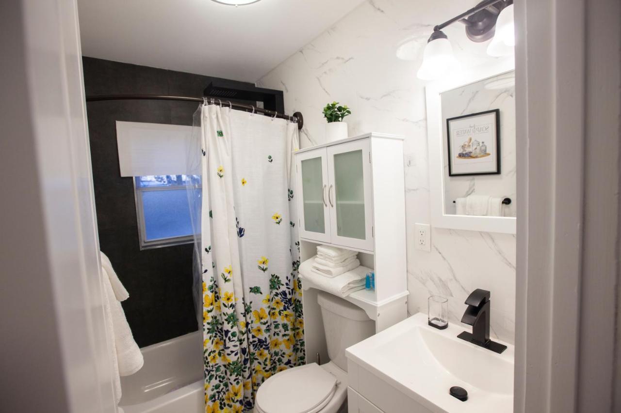 Alafia- Cozy Jfk Area Home - This Property Is A Hosted Property Meaning The Host Live On Site New York Bagian luar foto